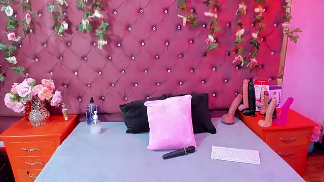 Snapshot of Mariana_Prin chatting on October 2025 03:53:02 AM Mariana Prin online show from October 2025 03:53:02 AM