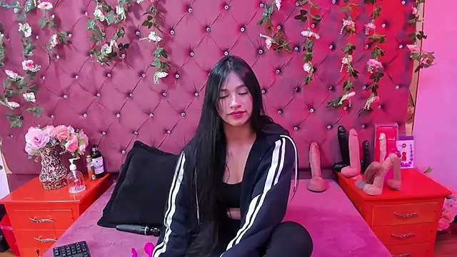 Snapshot of Mariana_Prin chatting on November 2025 02:33:02 AM Mariana Prin online show from November 2025 02:33:02 AM