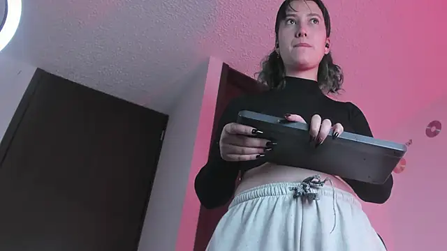 hitomi arata online show from February 2025 07:23:01 PM