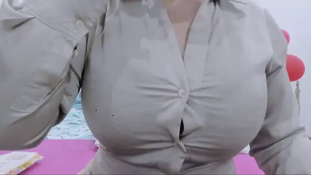 Snapshot of valeriasexxx chatting on July 2026 09:57:02 AM valeriasexxx online show from July 2026 09:57:02 AM