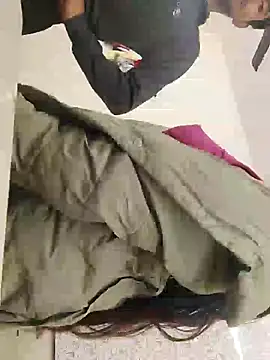 Snapshot of riya190 chatting on December 2024 05:44:01 PM riya190 online show from December 2024 05:44:01 PM