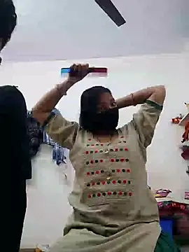 Snapshot of riya190 chatting on December 2024 09:28:02 AM riya190 online show from December 2024 09:28:02 AM