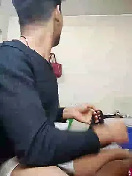 Snapshot of riya190 chatting on January 2025 06:03:01 PM riya190 online show from January 2025 06:03:01 PM