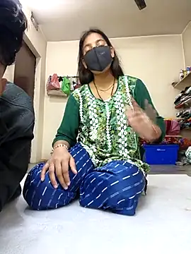 Snapshot of riya190 chatting on February 2025 10:11:02 AM riya190 online show from February 2025 10:11:02 AM