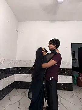 Snapshot of riya190 chatting on October 2025 06:49:01 PM riya190 online show from October 2025 06:49:01 PM