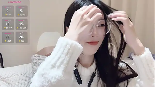 Snapshot of Sweet-Angel999 chatting on January 2025 02:41:01 PM Sweet-Angel999 online show from January 2025 02:41:01 PM