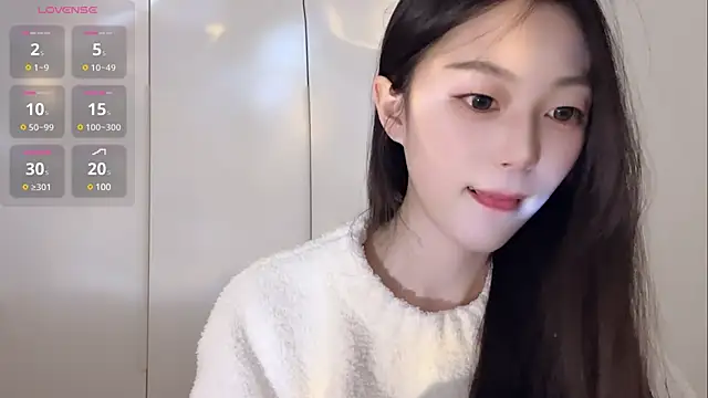 Snapshot of Sweet-Angel999 chatting on January 2025 02:38:02 PM Sweet-Angel999 online show from January 2025 02:38:02 PM