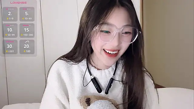 Snapshot of Sweet-Angel999 chatting on January 2025 02:14:01 PM Sweet-Angel999 online show from January 2025 02:14:01 PM