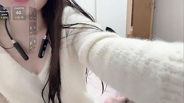 Snapshot of Sweet-Angel999 chatting on February 2025 01:55:02 PM Sweet-Angel999 online show from February 2025 01:55:02 PM