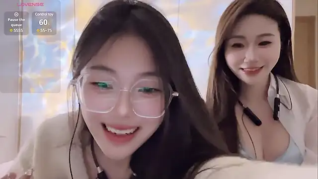 Snapshot of Sweet-Angel999 chatting on February 2025 05:10:02 PM Sweet-Angel999 online show from February 2025 05:10:02 PM