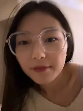 Snapshot of Sweet-Angel999 chatting on February 2025 01:42:02 PM Sweet-Angel999 online show from February 2025 01:42:02 PM