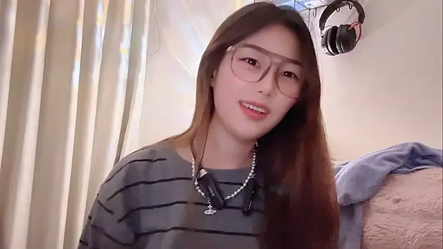 Sweet-Angel999 online show from February 2026 03:26:02 PM