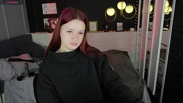 Snapshot of Lily_Moonlight chatting on October 2025 07:28:01 AM Lily Moonlight online show from October 2025 07:28:01 AM