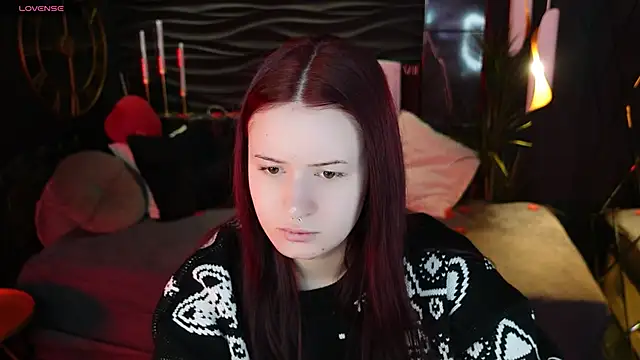 Lily Moonlight online show from February 2026 06:53:01 AM