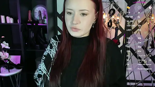 Lily Moonlight online show from February 2026 01:45:02 PM