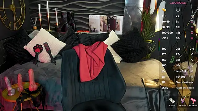 Lily Moonlight online show from April 2026 07:52:01 AM