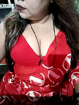 Snapshot of Beautyy38 chatting on May 2026 02:40:02 AM Beautyy38 online show from May 2026 02:40:02 AM