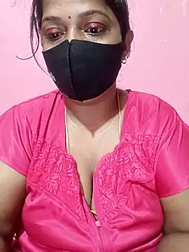 Snapshot of Renuma chatting on October 2025 12:11:02 AM Renuma online show from October 2025 12:11:02 AM