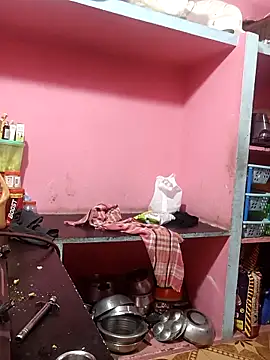 Snapshot of Renuma chatting on November 2025 12:10:02 AM Renuma online show from November 2025 12:10:02 AM