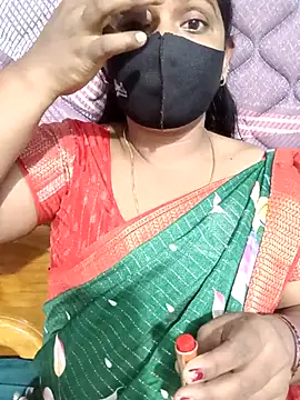 Snapshot of Renuma chatting on November 2025 04:08:02 PM Renuma online show from November 2025 04:08:02 PM