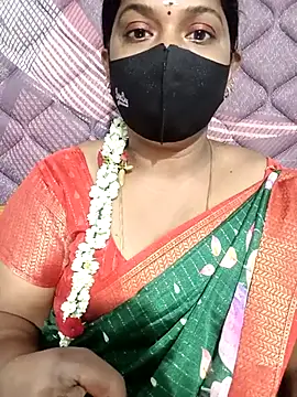 Snapshot of Renuma chatting on December 2025 03:34:01 AM Renuma online show from December 2025 03:34:01 AM