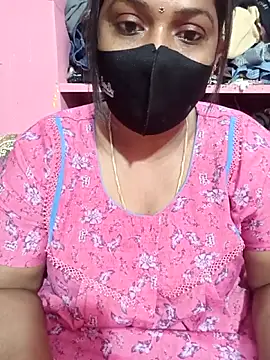 Snapshot of Renuma chatting on December 2025 04:58:02 PM Renuma online show from December 2025 04:58:02 PM