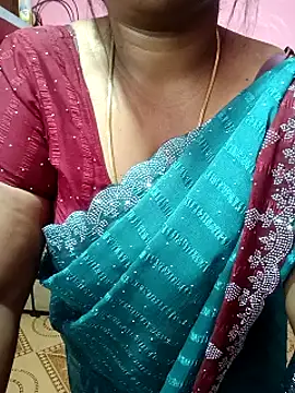 Snapshot of Renuma chatting on March 2026 08:26:33 AM Renuma online show from March 2026 08:26:33 AM