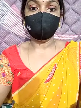 Snapshot of Renuma chatting on March 2026 03:39:02 AM Renuma online show from March 2026 03:39:02 AM