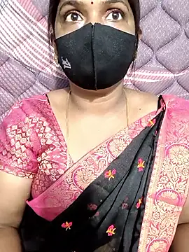 Snapshot of Renuma chatting on March 2026 04:02:02 AM Renuma online show from March 2026 04:02:02 AM