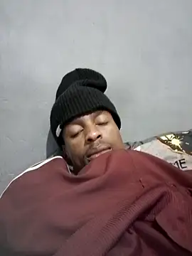 Snapshot of Amazea24 chatting on November 2025 08:30:01 PM Amazea24 online show from November 2025 08:30:01 PM