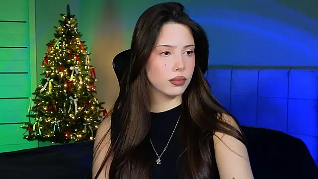 Stacy Gonzales  online show from December 2024 04:35:02 PM