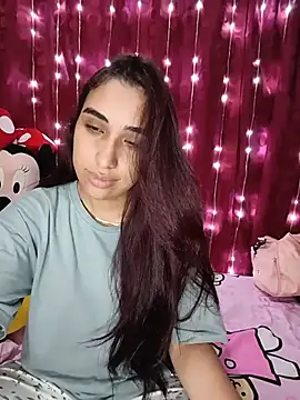 ifeelverywet andhot online show from May 2026 04:04:01 PM