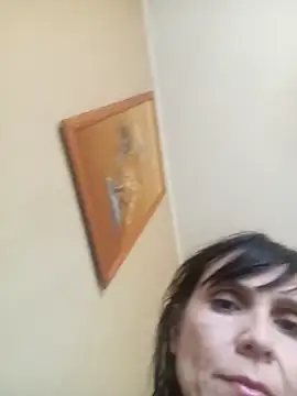 Francenia lolis online show from April 2026 12:29:02 PM