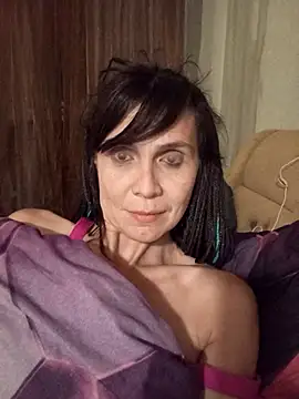 Francenia lolis online show from July 2026 09:41:01 PM