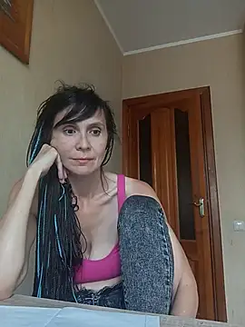 Francenia lolis online show from July 2026 10:50:01 AM