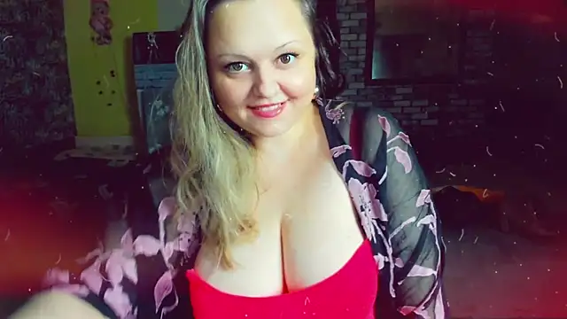 Snapshot of KlaraHoll chatting on January 2025 02:57:01 AM KlaraHoll online show from January 2025 02:57:01 AM