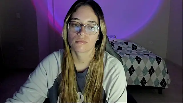 atenas 05  online show from November 2025 09:42:02 AM