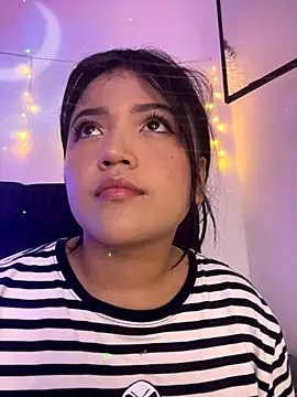 alisson carolina73 online show from November 2025 11:58:01 PM