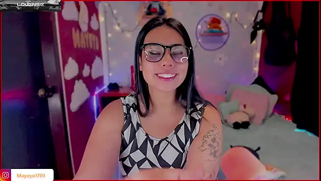 Snapshot of kiki_cavilll chatting on October 2025 02:05:02 PM kiki cavilll online show from October 2025 02:05:02 PM