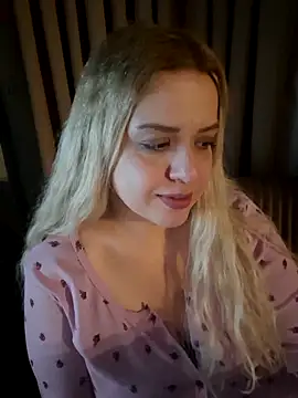 cansuozell online show from March 2026 06:33:01 PM