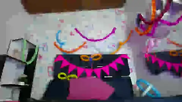 Snapshot of KOURTNEY-- chatting on March 2025 01:42:02 AM KOURTNEY-- online show from March 2025 01:42:02 AM