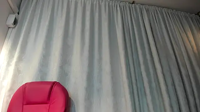 Snapshot of KOURTNEY-- chatting on February 2026 02:16:01 AM KOURTNEY-- online show from February 2026 02:16:01 AM