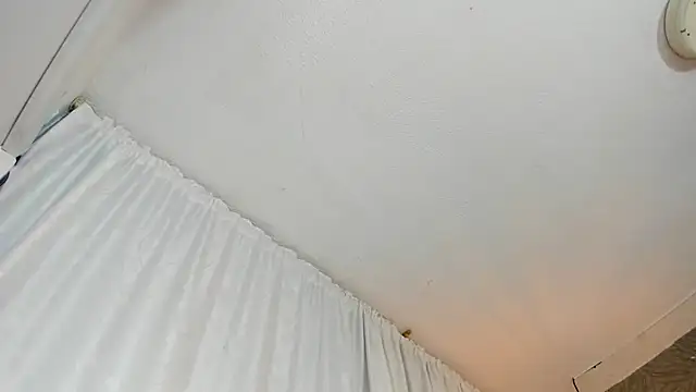 Snapshot of KOURTNEY-- chatting on February 2026 02:08:02 AM KOURTNEY-- online show from February 2026 02:08:02 AM