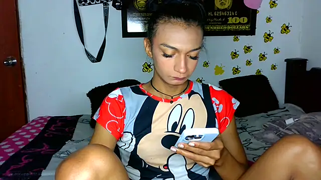 Snapshot of alexxa_Rooa chatting on November 2025 01:34:02 PM alexxa Rooa online show from November 2025 01:34:02 PM