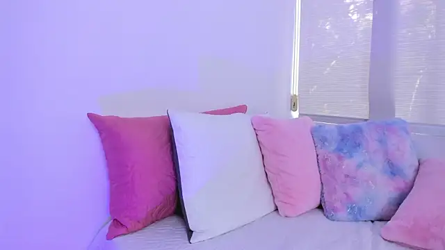 Brisa blue online show from January 2025 09:12:01 PM