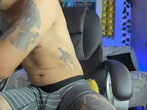 Snapshot of mikee_scooth chatting on January 2025 07:35:02 PM mikee scooth online show from January 2025 07:35:02 PM