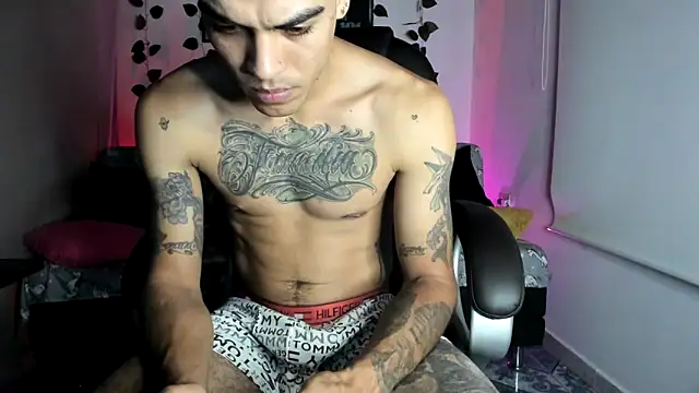 Snapshot of mikee_scooth chatting on September 2025 07:20:01 AM mikee scooth online show from September 2025 07:20:01 AM