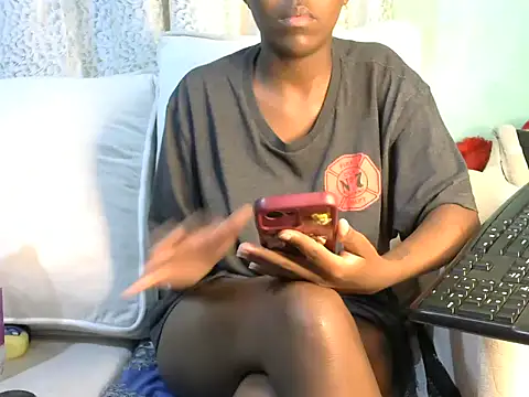 Snapshot of Caryyyl chatting on November 2025 09:03:02 PM Caryyyl online show from November 2025 09:03:02 PM