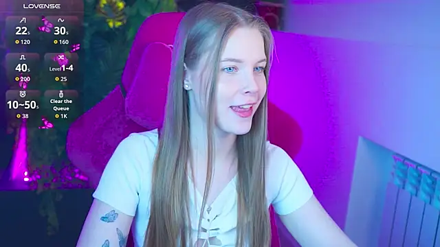 Snapshot of CuteMousee chatting on June 2026 06:41:01 AM CuteMousee online show from June 2026 06:41:01 AM