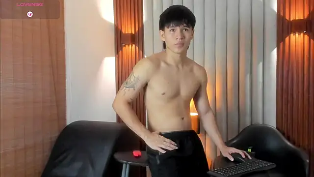 Snapshot of Ryo_kush chatting on October 2025 03:37:02 AM Ryo kush online show from October 2025 03:37:02 AM